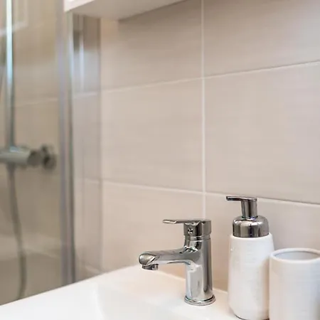 아파트 Apartmant Sibenik 2 *